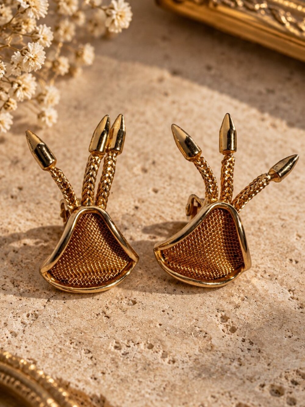 Vintage Signed Continental Gold Tone Mesh Fan Clip-On Earrings